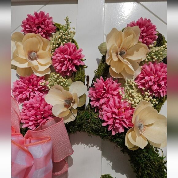 Spring Bunny Wreath - Picture 4 of 6